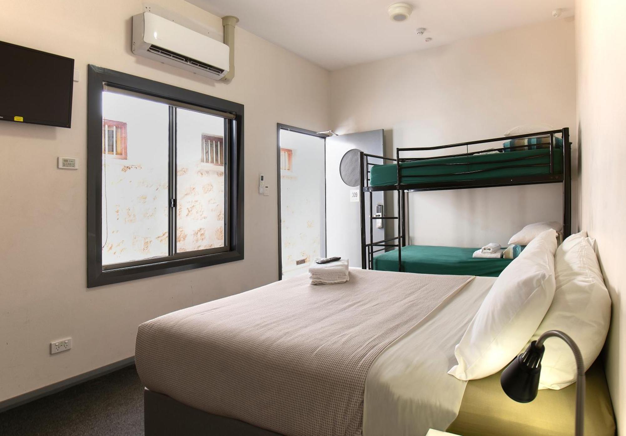 Hostel Yha Fremantle Prison Exterior foto